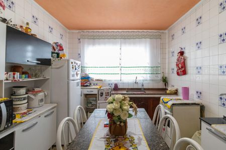 Casa à venda com 350m², 4 quartos e 2 vagasCozinha