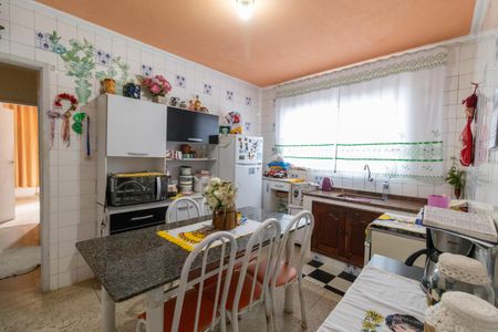 Casa à venda com 350m², 4 quartos e 2 vagasCozinha