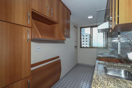 Apartamento à venda com 58m², 2 quartos e 1 vagaCozinha