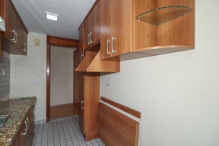 Apartamento à venda com 58m², 2 quartos e 1 vagaCozinha