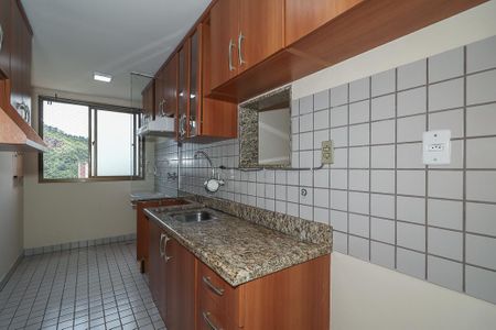 Apartamento à venda com 58m², 2 quartos e 1 vagaCozinha