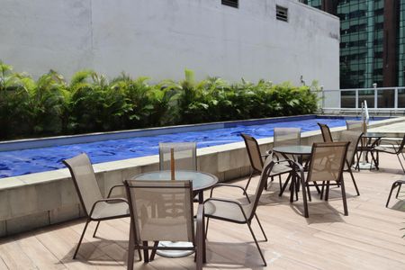 Studio para alugar com 39m², 1 quarto e 1 vagaPiscina