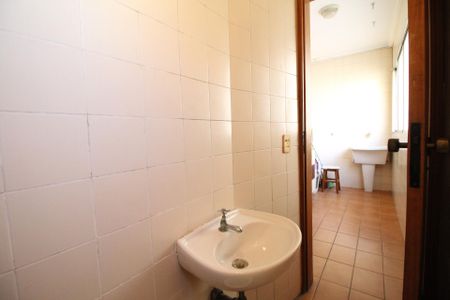 Apartamento à venda com 137m², 3 quartos e 1 vaga Apartamento à venda com 137m², 3 quartos e 1 vagaBanheiro de Serviço