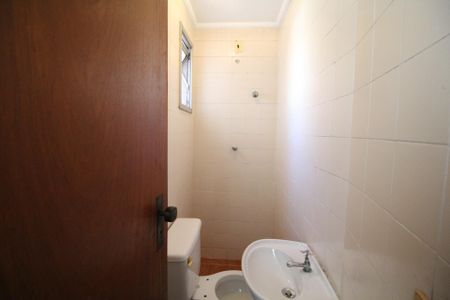 Apartamento à venda com 137m², 3 quartos e 1 vaga Apartamento à venda com 137m², 3 quartos e 1 vagaBanheiro de Serviço