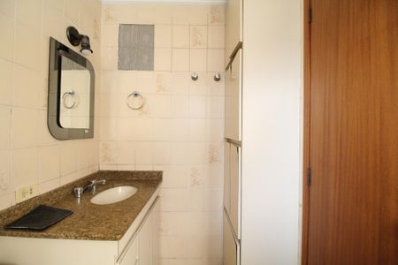 Apartamento à venda com 137m², 3 quartos e 1 vaga Apartamento à venda com 137m², 3 quartos e 1 vagaBanheiro da Suíte