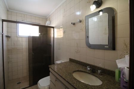 Apartamento à venda com 137m², 3 quartos e 1 vaga Apartamento à venda com 137m², 3 quartos e 1 vagaBanheiro Social