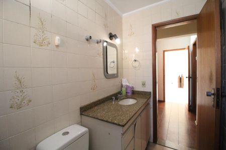 Apartamento à venda com 137m², 3 quartos e 1 vaga Apartamento à venda com 137m², 3 quartos e 1 vagaBanheiro Social