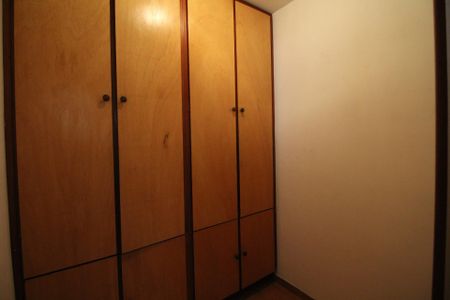 Quarto de Serviço de apartamento à venda com 3 quartos, 137m² em Santo Antônio, São Caetano do Sul