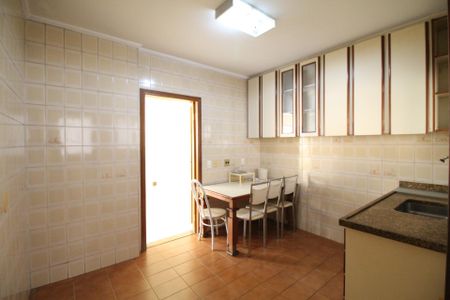 Cozinha de apartamento à venda com 3 quartos, 137m² em Santo Antônio, São Caetano do Sul