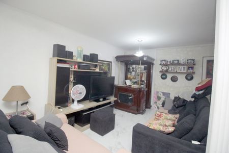 Casa para alugar com 180m², 3 quartos e 3 vagasSala