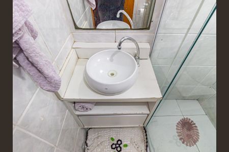 Casa à venda com 180m², 4 quartos e 1 vagaBanheiro 2