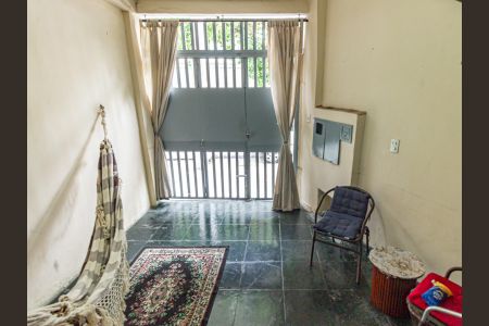 Casa à venda com 180m², 4 quartos e 1 vagaGaragem
