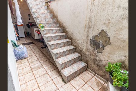 Casa à venda com 180m², 4 quartos e 1 vagaÁrea de Serviço