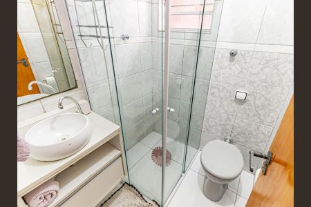 Casa à venda com 180m², 4 quartos e 1 vagaBanheiro 2