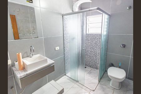 Casa à venda com 180m², 4 quartos e 1 vagaBanheiro 1