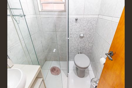 Casa à venda com 180m², 4 quartos e 1 vagaBanheiro 2