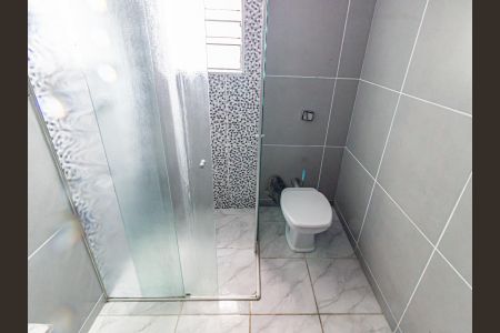 Casa à venda com 180m², 4 quartos e 1 vagaBanheiro 1