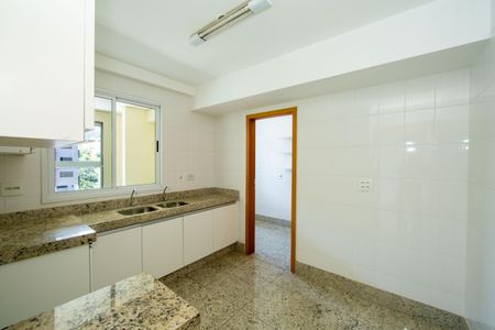 Apartamento à venda com 106m², 3 quartos e 3 vagasCOZINHA