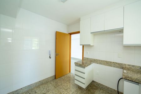 Apartamento à venda com 106m², 3 quartos e 3 vagasCOZINHA