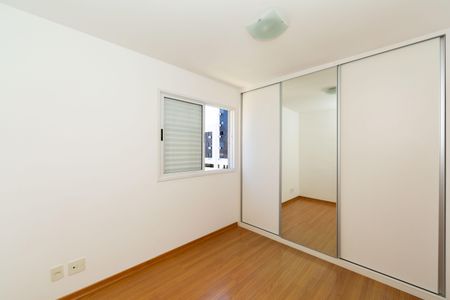 Apartamento à venda com 106m², 3 quartos e 3 vagasQUARTO1