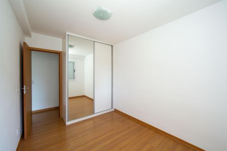 Apartamento à venda com 106m², 3 quartos e 3 vagasQUARTO3