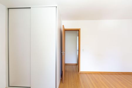 Apartamento à venda com 106m², 3 quartos e 3 vagasQUARTO2
