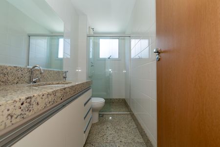 Apartamento à venda com 106m², 3 quartos e 3 vagasBANHEIRO2