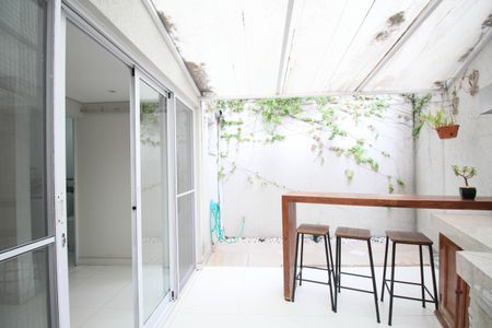 Casa de condomínio à venda com 200m², 3 quartos e 2 vagasÁrea gourmet