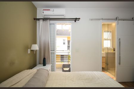 Casa de condomínio à venda com 200m², 3 quartos e 2 vagasSuíte 