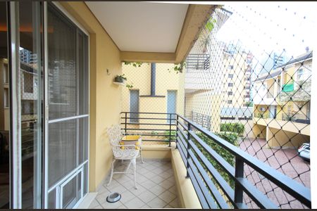 Varanda Sala de casa de condomínio à venda com 3 quartos, 200m² em Jardim Ampliacao, São Paulo