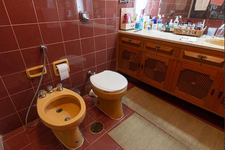 Apartamento à venda com 130m², 3 quartos e 1 vagaBanheiro da Suíte