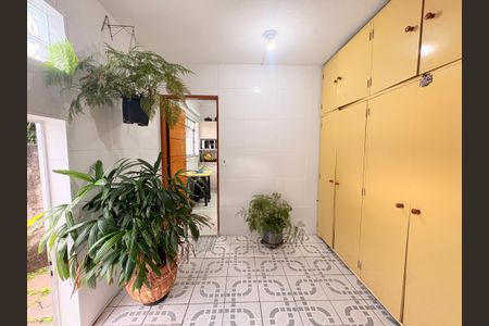 Casa à venda com 250m², 4 quartos e 4 vagasÁrea de Serviço