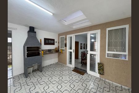 Casa à venda com 250m², 4 quartos e 4 vagasGaragem com churrasqueira