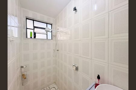 Casa à venda com 250m², 4 quartos e 4 vagasBanheiro Social - Edícula