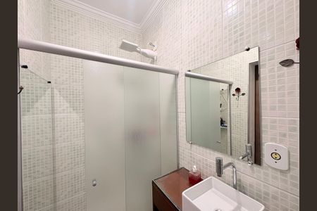 Casa à venda com 250m², 4 quartos e 4 vagasBanheiro da Suíte