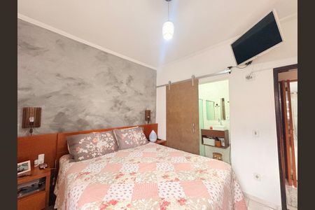 Casa à venda com 250m², 4 quartos e 4 vagasSuíte 1