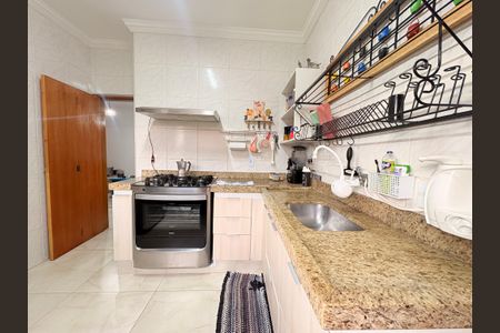 Casa à venda com 250m², 4 quartos e 4 vagasCozinha