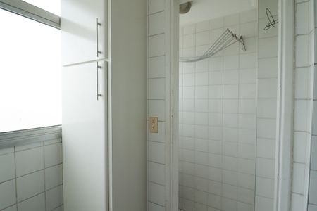 Apartamento à venda com 78m², 3 quartos e 2 vagasÁrea de Serviço e banheiro de serviço