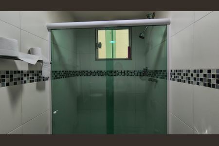 Casa de condomínio para alugar com 288m², 3 quartos e 4 vagas Casa de condomínio para alugar com 288m², 3 quartos e 4 vagasBanheiro da Suíte 3