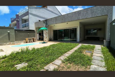 Casa de condomínio para alugar com 288m², 3 quartos e 4 vagas Casa de condomínio para alugar com 288m², 3 quartos e 4 vagasQuintal