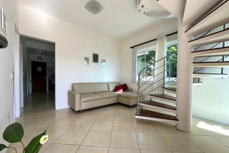 Casa para alugar com 180m², 4 quartos e 4 vagasSala 1