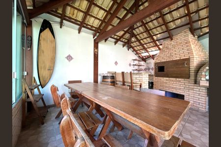 Casa para alugar com 180m², 4 quartos e 4 vagasÁrea gourmet