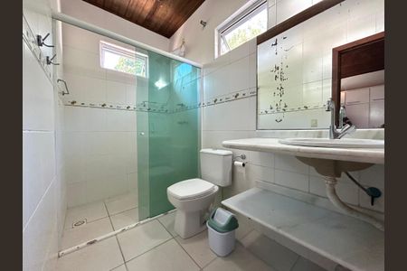 Casa para alugar com 180m², 4 quartos e 4 vagasBanheiro Suite 1