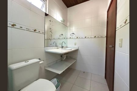 Casa para alugar com 180m², 4 quartos e 4 vagasBanheiro Suite 1