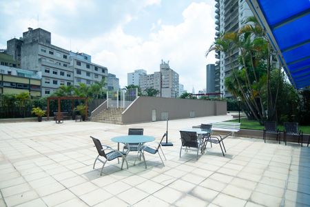 Apartamento para alugar com 25m², 1 quarto e 1 vaga Apartamento para alugar com 25m², 1 quarto e 1 vagaPiscina