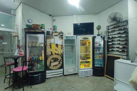 Apartamento para alugar com 25m², 1 quarto e 1 vaga Apartamento para alugar com 25m², 1 quarto e 1 vagaMini Mercado