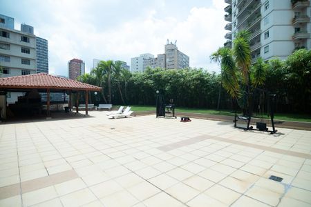 Apartamento para alugar com 25m², 1 quarto e 1 vaga Apartamento para alugar com 25m², 1 quarto e 1 vagaPiscina