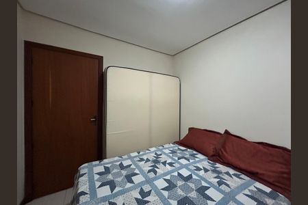 Casa à venda com 120m², 3 quartos e 2 vagas Casa à venda com 120m², 3 quartos e 2 vagasQuarto
