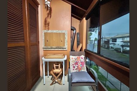 Casa à venda com 120m², 3 quartos e 2 vagas