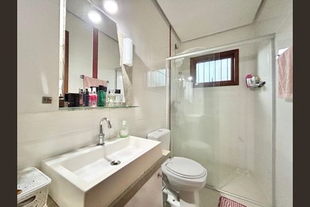 Casa à venda com 120m², 3 quartos e 2 vagas Casa à venda com 120m², 3 quartos e 2 vagasBanheiro